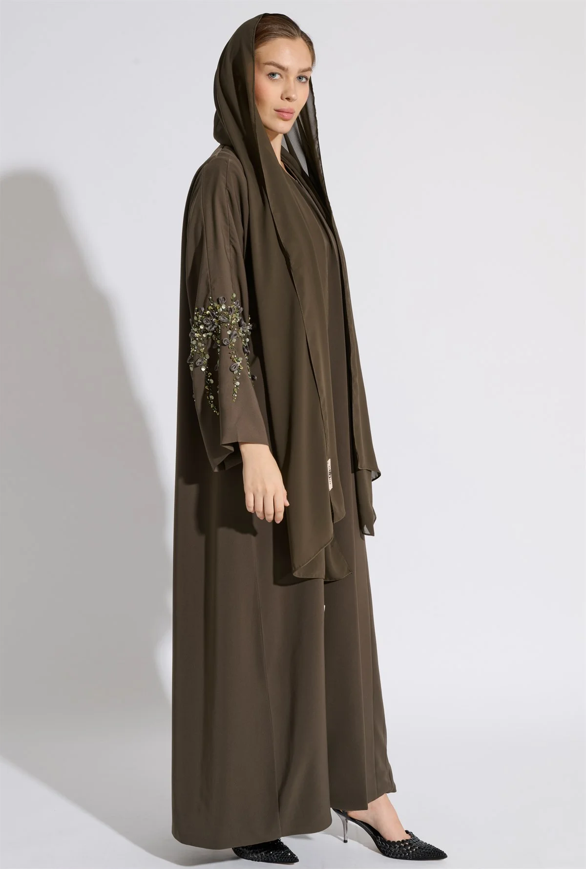 Olive Whisper