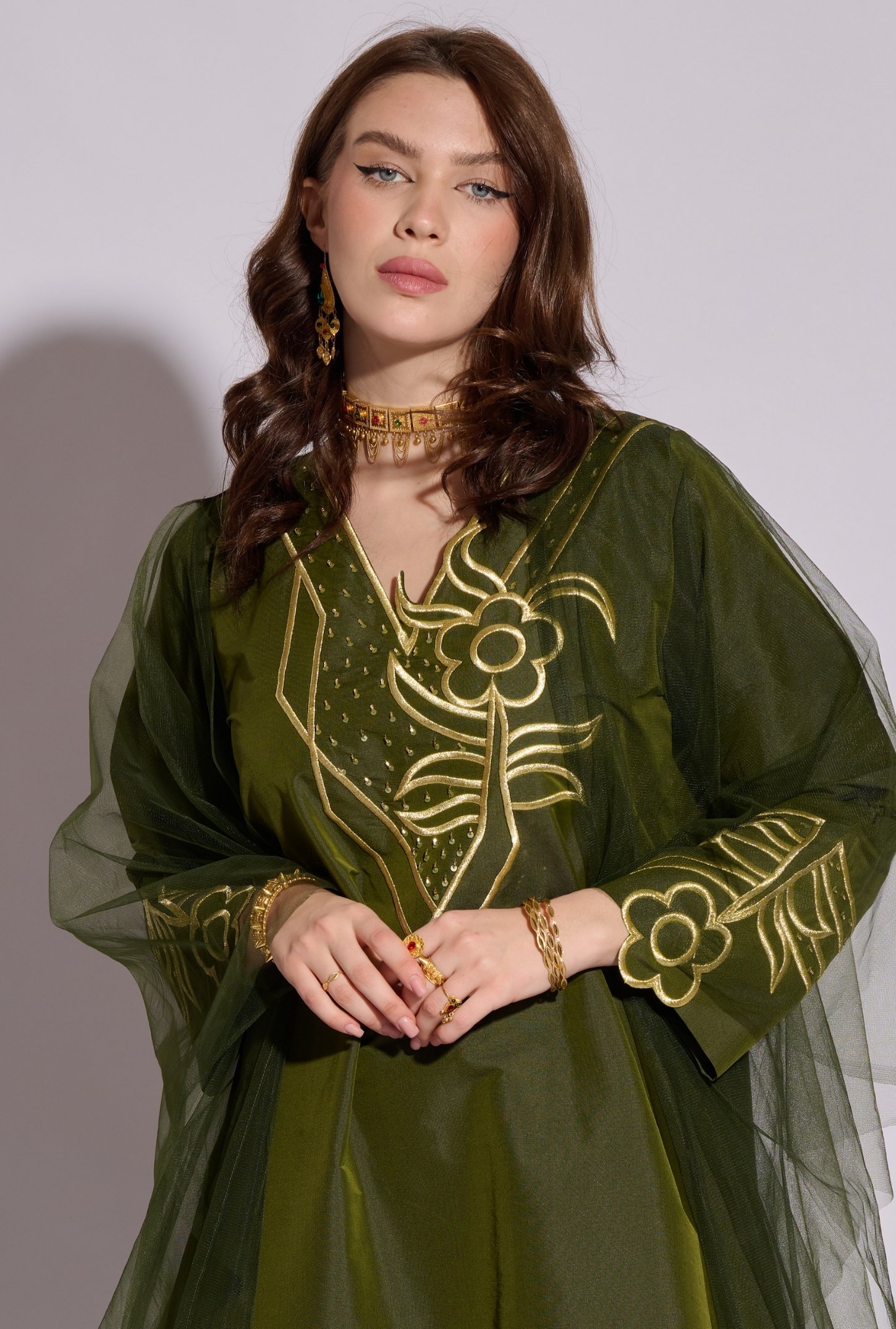 Adult - Emirati Culture - Bu Taira